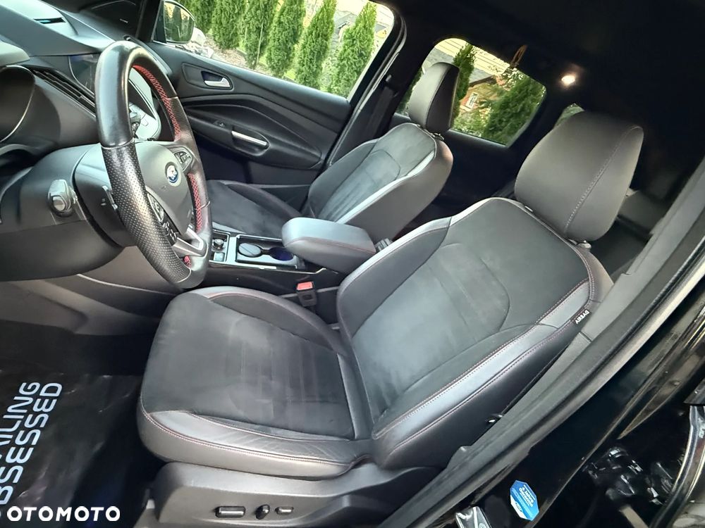 Ford Kuga 2.0 TDCi AWD ST-Line - 25
