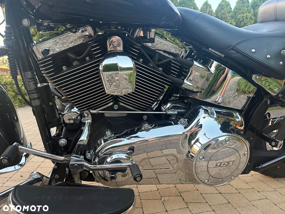Harley-Davidson Softail Heritage Classic - 12