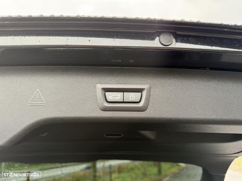 BMW 530 e Pack Desportivo M - 32