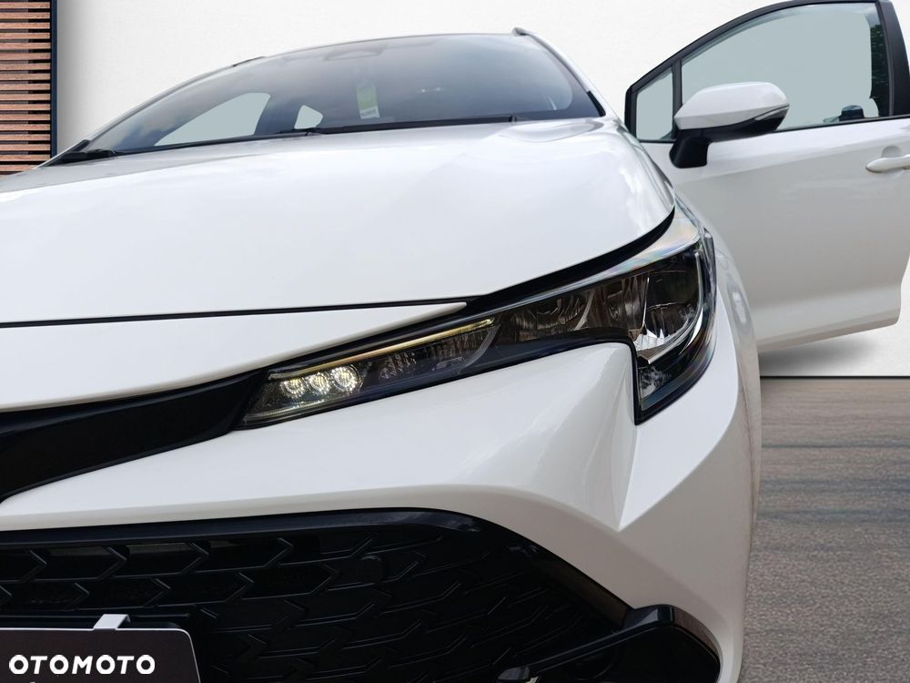 Toyota Corolla 1.8 Hybrid Comfort - 36