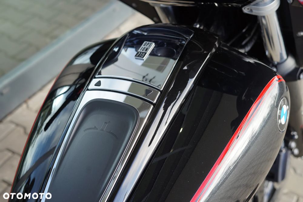 BMW R - 16