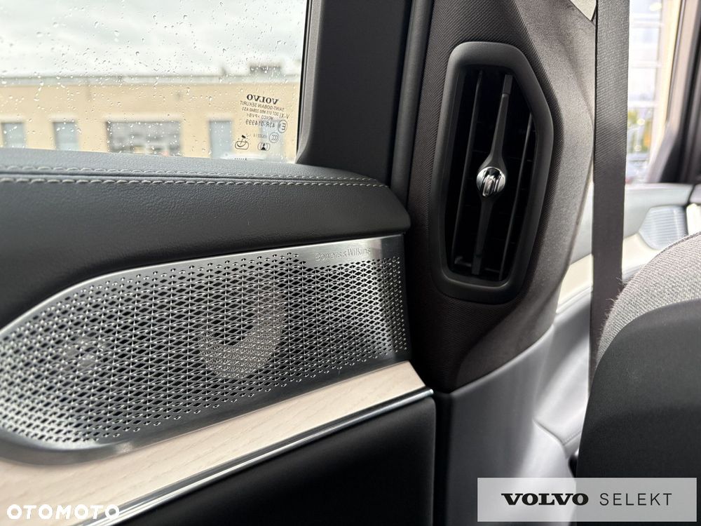 Volvo EX90 - 25