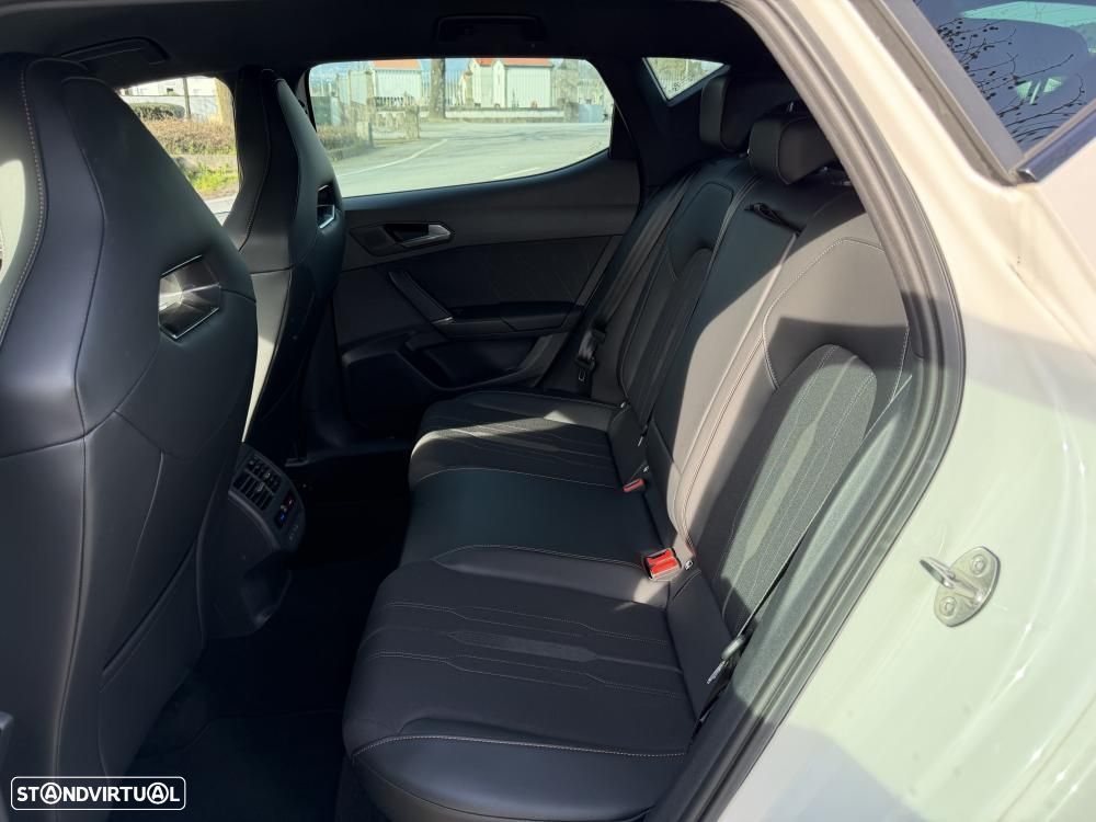 Cupra Leon 1.4 e-Hybrid VZ DSG - 24