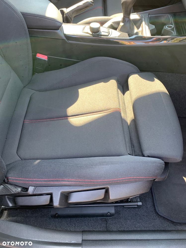 BMW Seria 1 116i Sport Line - 36