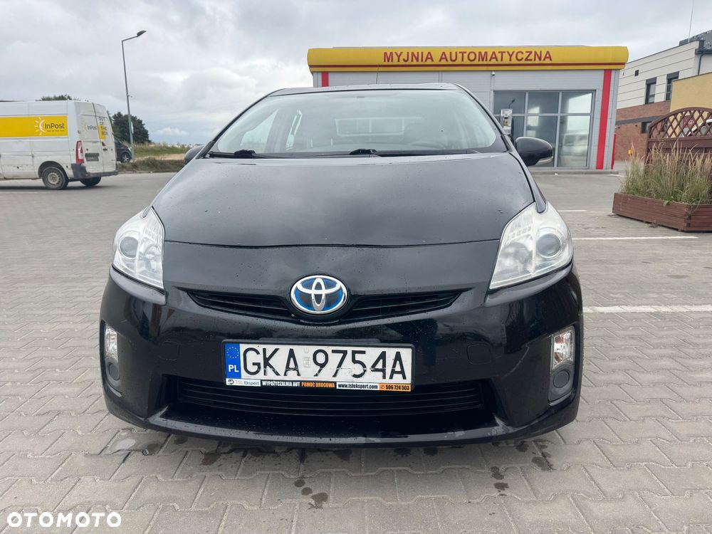 Toyota Prius - 3