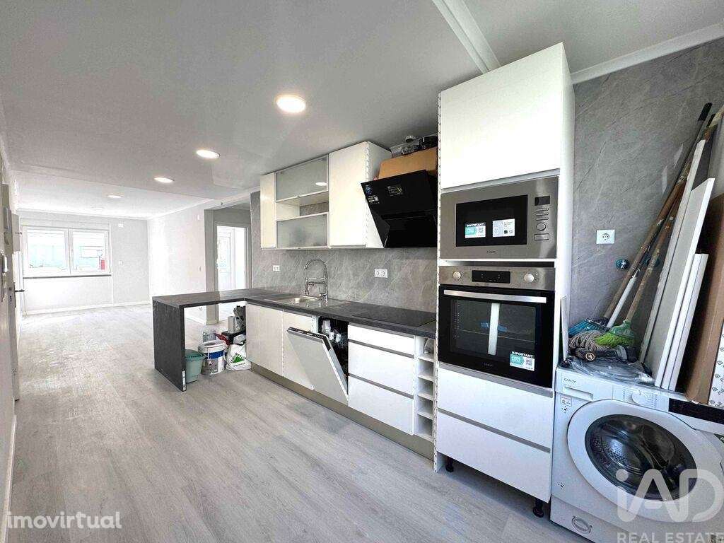 Apartamento T2 em Benfica de 56 m2 - Grande imagem: 3/24