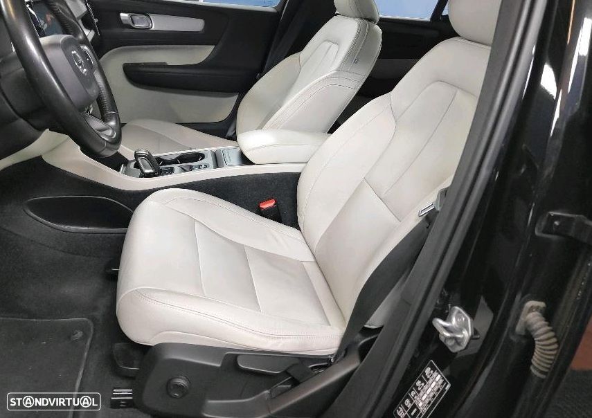 Volvo XC 40 2.0 D3 Momentum Plus Geartronic - 4