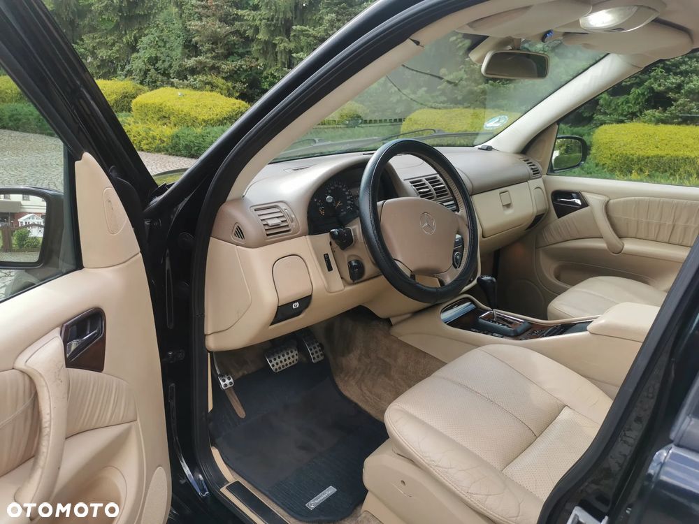 Mercedes-Benz ML 320 - 9