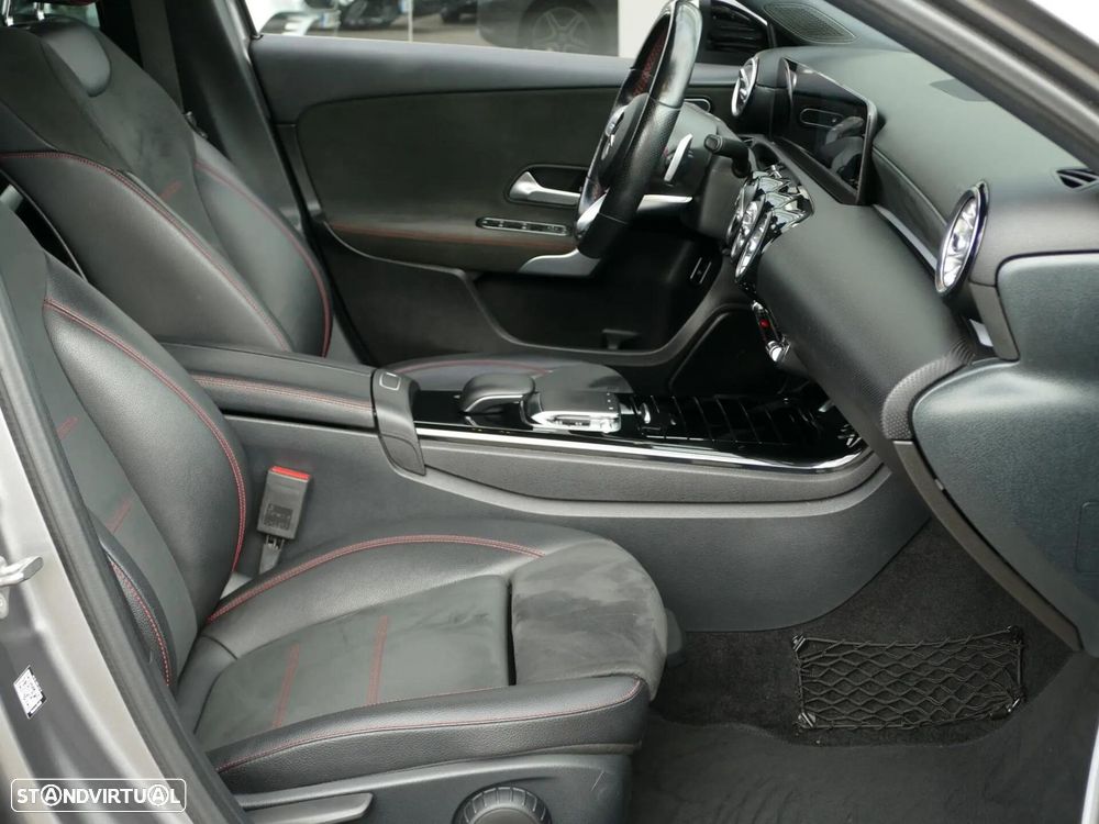 Mercedes-Benz A 180 Limousine d AMG Line Aut. - 31