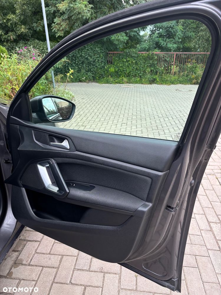Peugeot 308 1.2 PureTech Active S&S EAT6 - 21
