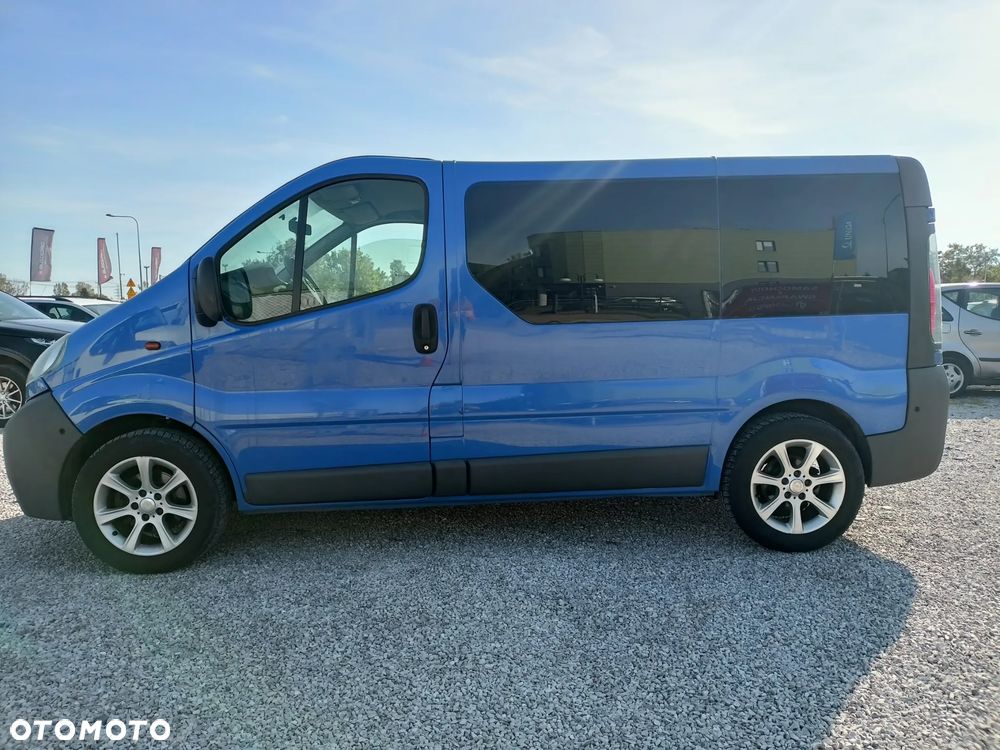 Opel Vivaro - 2