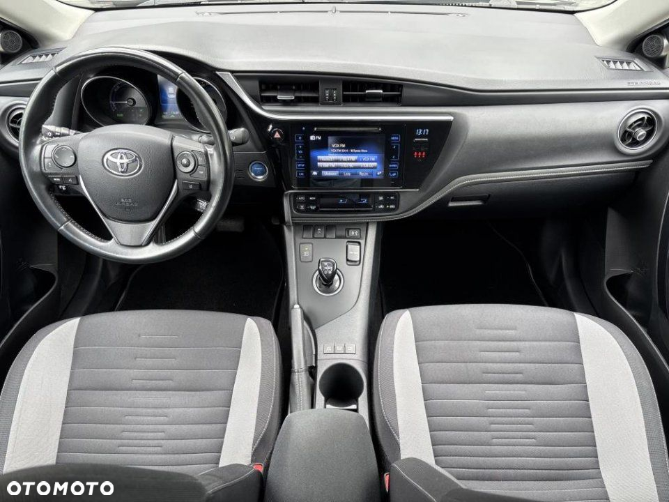Toyota Auris - 17