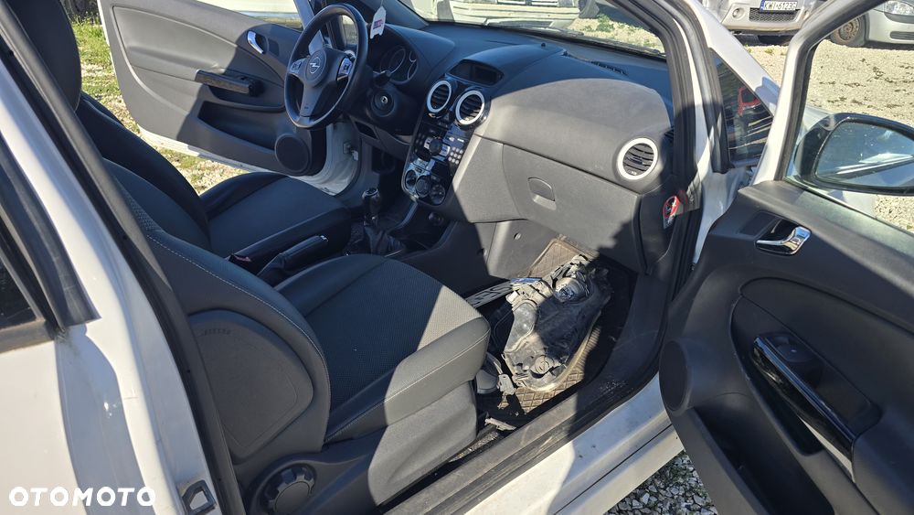 Opel Corsa 1.4 16V Sport - 16