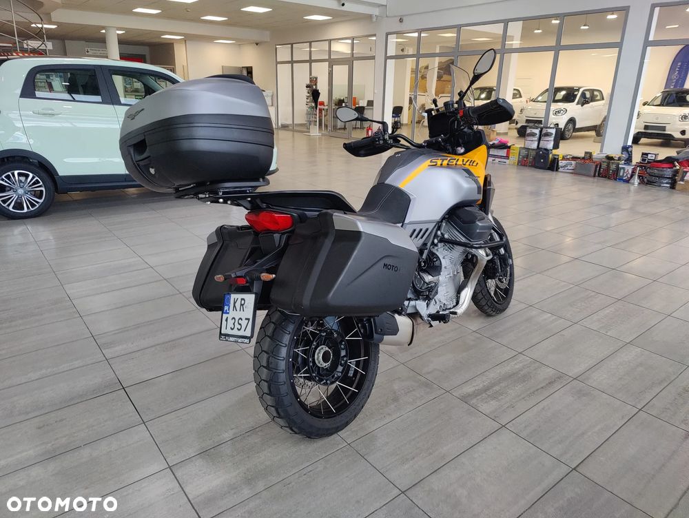 Moto Guzzi Stelvio - 4