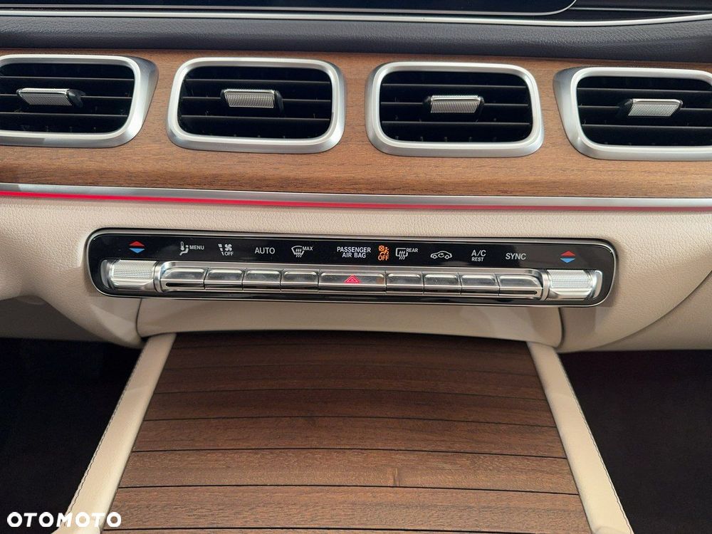 Mercedes-Benz GLE - 36