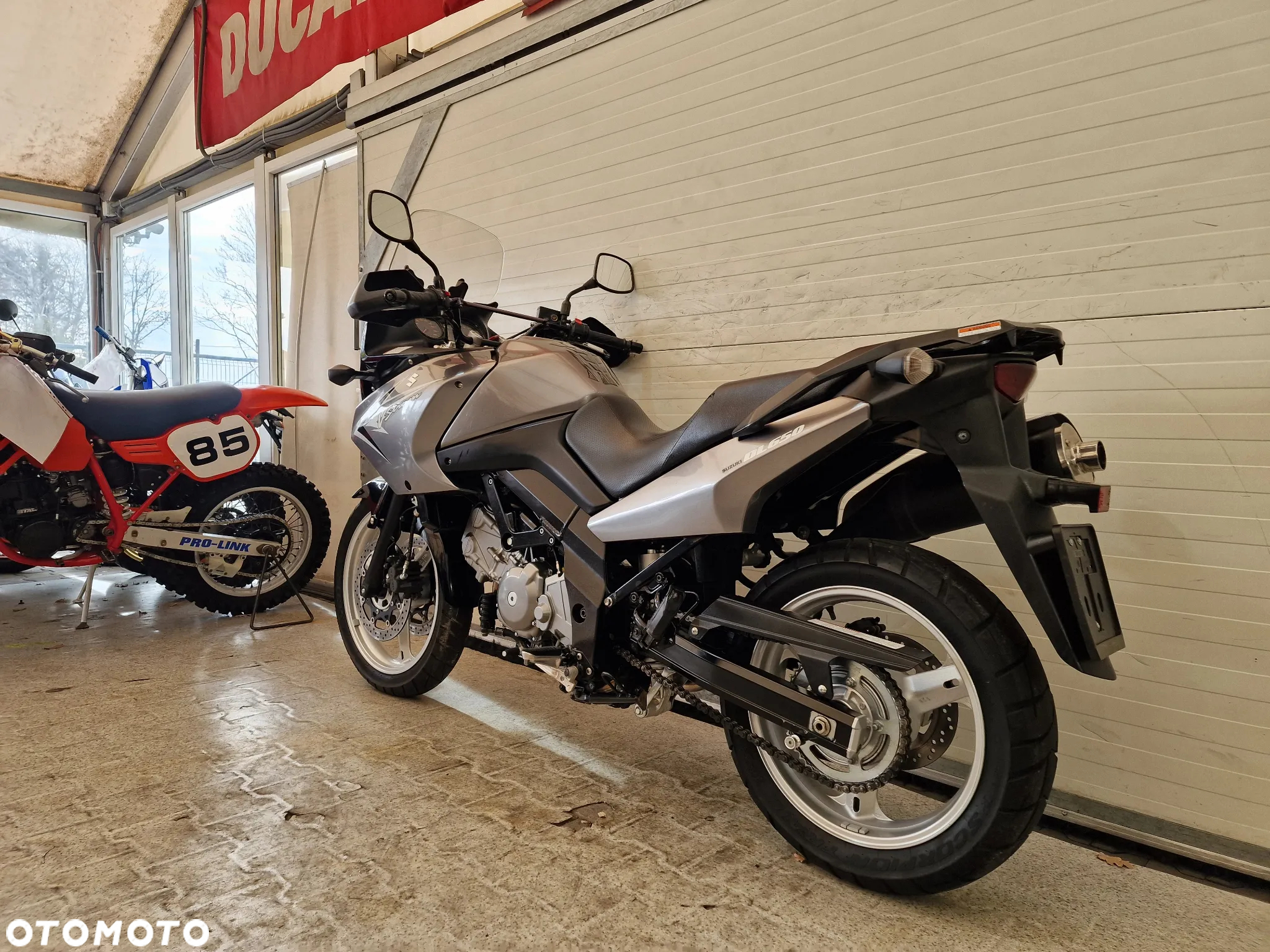 Suzuki DL - 8