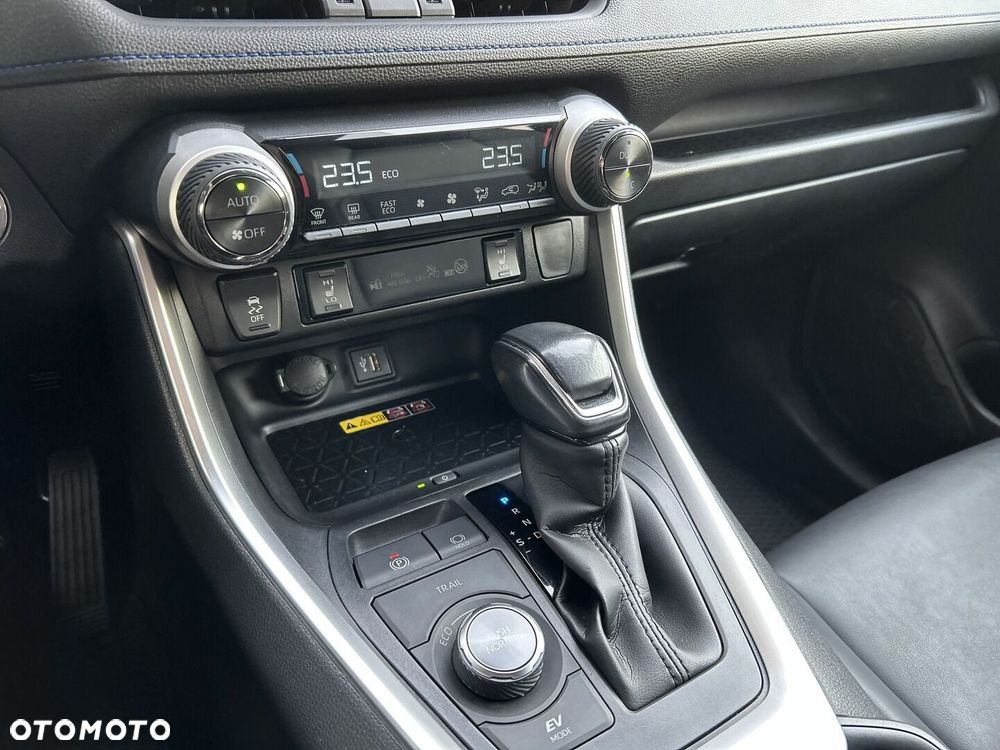 Toyota RAV4 - 20