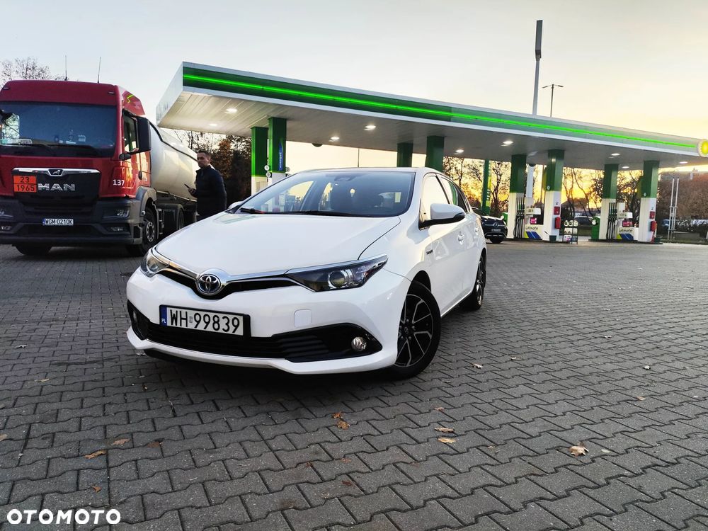 Toyota Auris Hybrid 135 Premium - 8