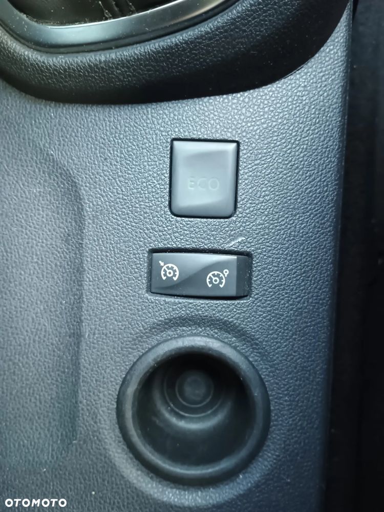 Renault Captur ENERGY TCe 120 LIMITED - 17