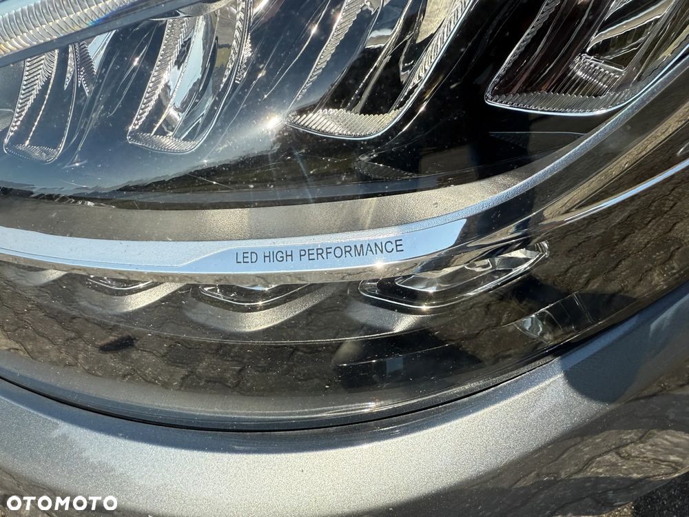 Mercedes-Benz Klasa C 180 - 36