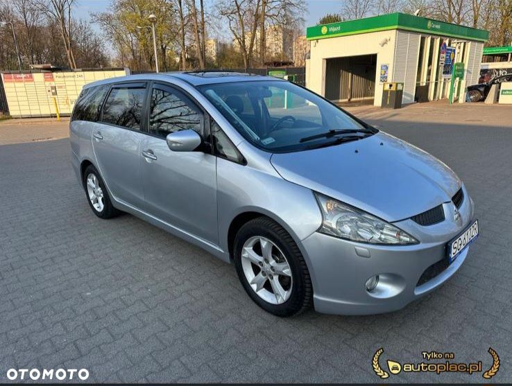 Mitsubishi Grandis - 22