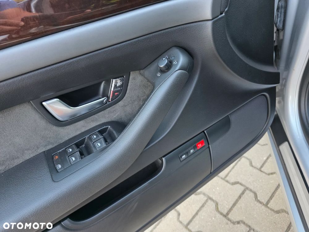 Audi A8 3.0 TDI DPF quattro - 28