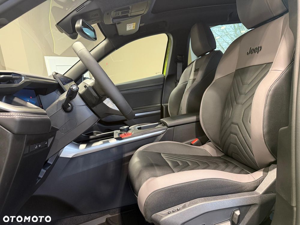 Jeep Compass 73.7kWh First Edition FWD - 11