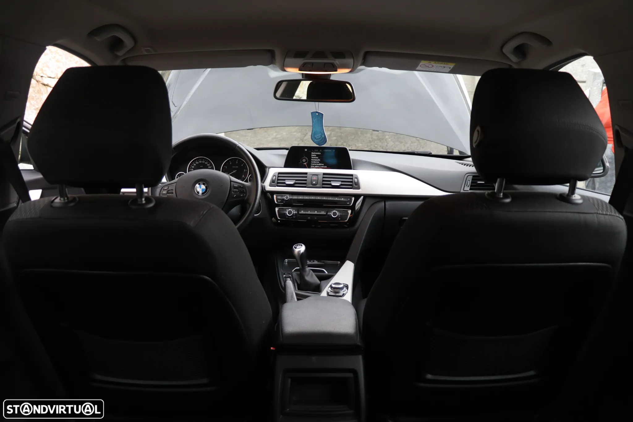 BMW 316 d Touring - 11