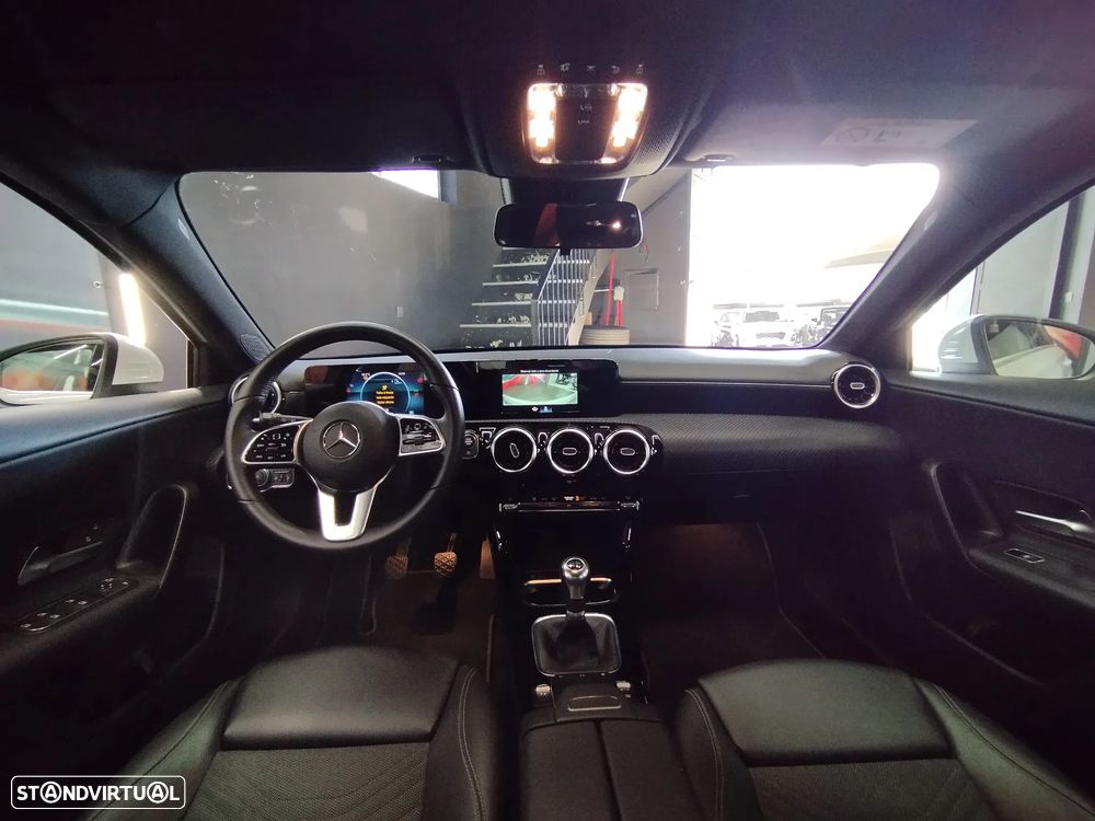 Mercedes-Benz A 180 d Style — fotografia 15