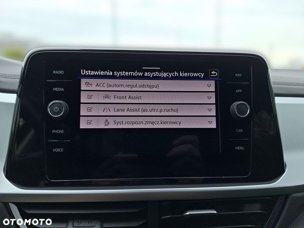 Volkswagen T-Roc - 20