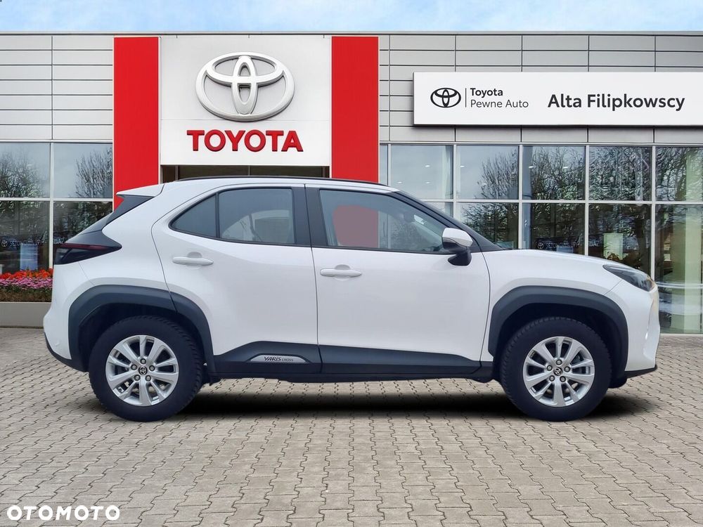 Toyota Yaris Cross Hybrid 1.5 Comfort 4x4 - 7