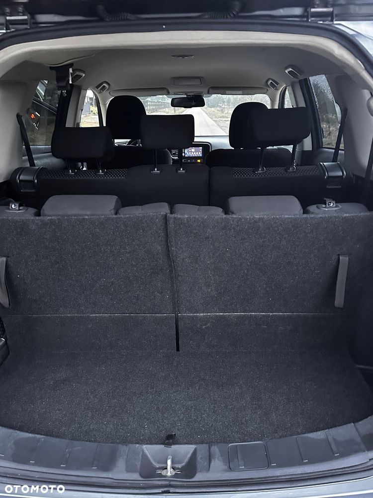 Mitsubishi Outlander 2.2 DID Instyle Navi 4WD - 9