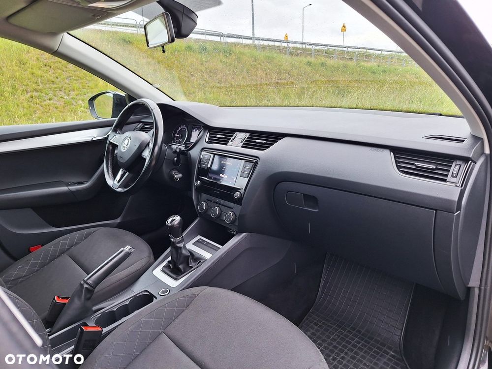 Skoda Octavia 1.6 TDI Ambition - 12