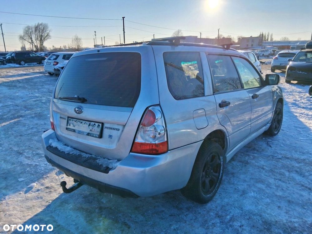 Subaru Forester II SG Lift tłumik środkowy rura wydech 2,0 benzyna - 2