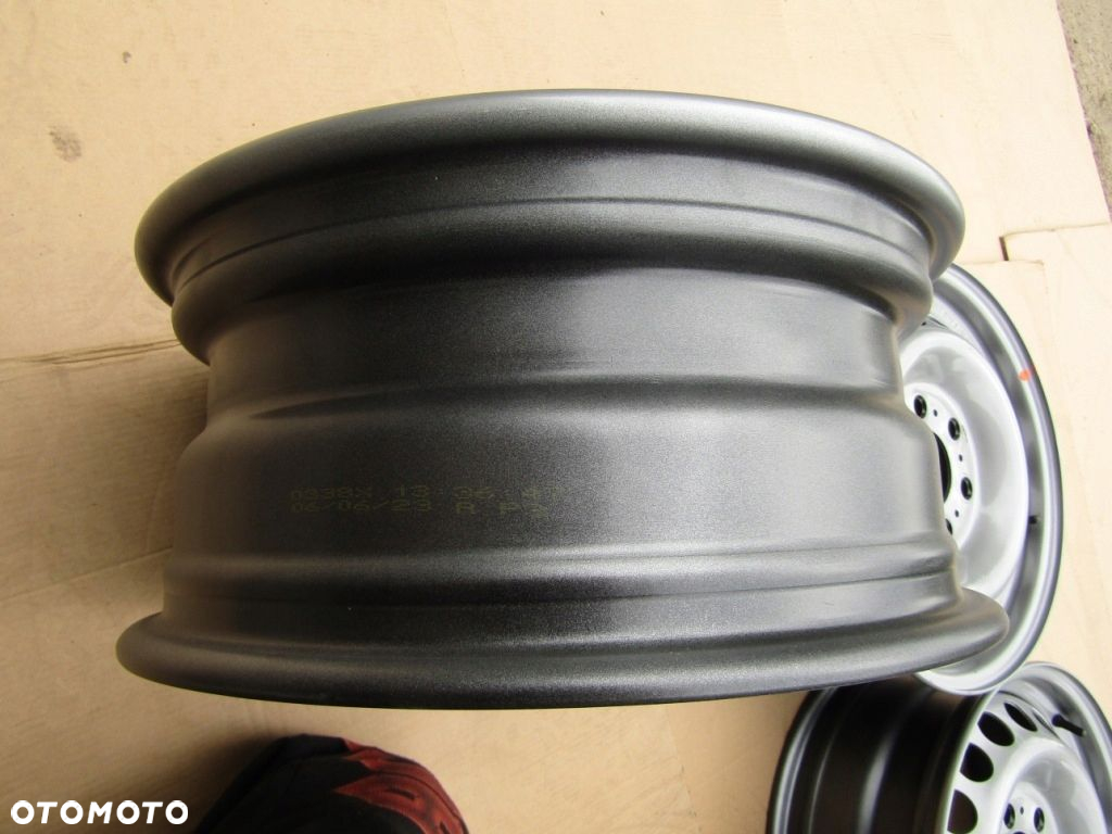 4x Felgi NOWE 16 Mercedes Sprinter 311 313 315 316 319 907 908 910 VW Crafter - 12