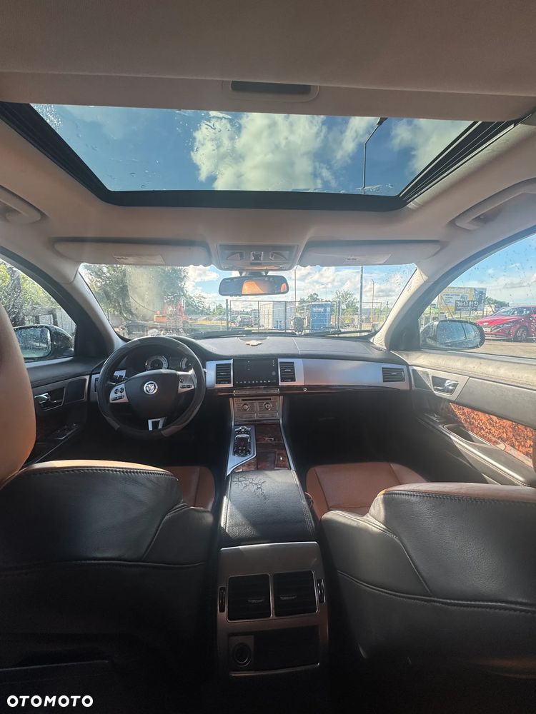Jaguar XF 5.0 V8 Luxury - 3