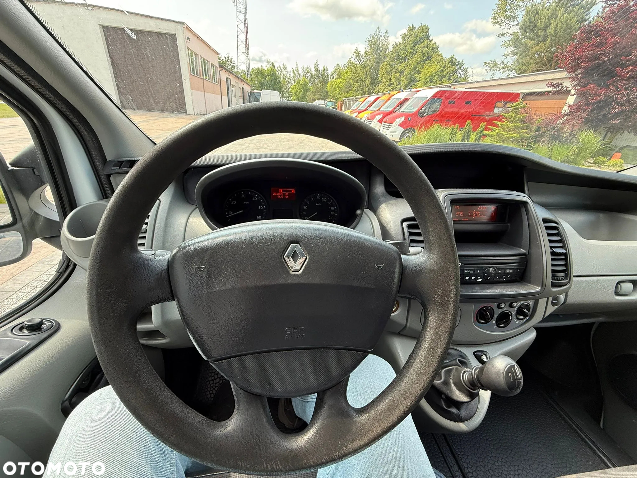 Renault Trafic - 11