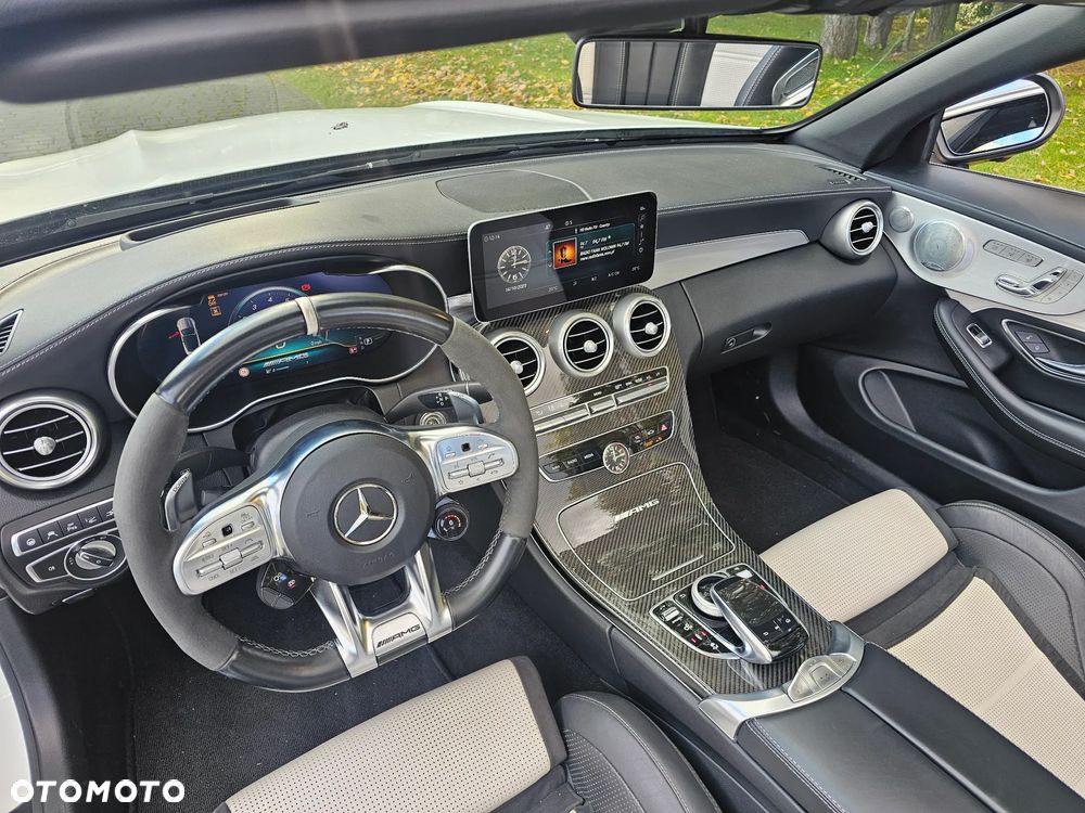 Mercedes-Benz Klasa C AMG 63 S Kabriolet - 34