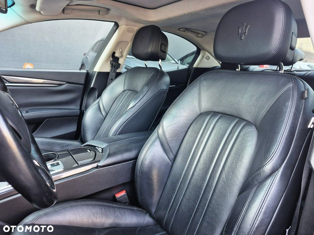 Maserati Ghibli - 12