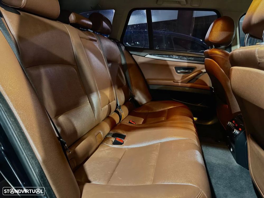 BMW 525 d Pack M Auto - 27