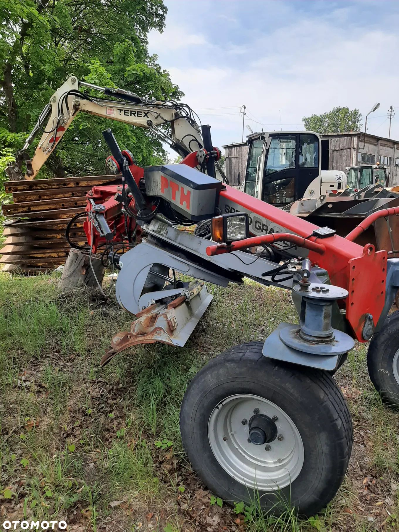 New Holland PTH G2 - 1