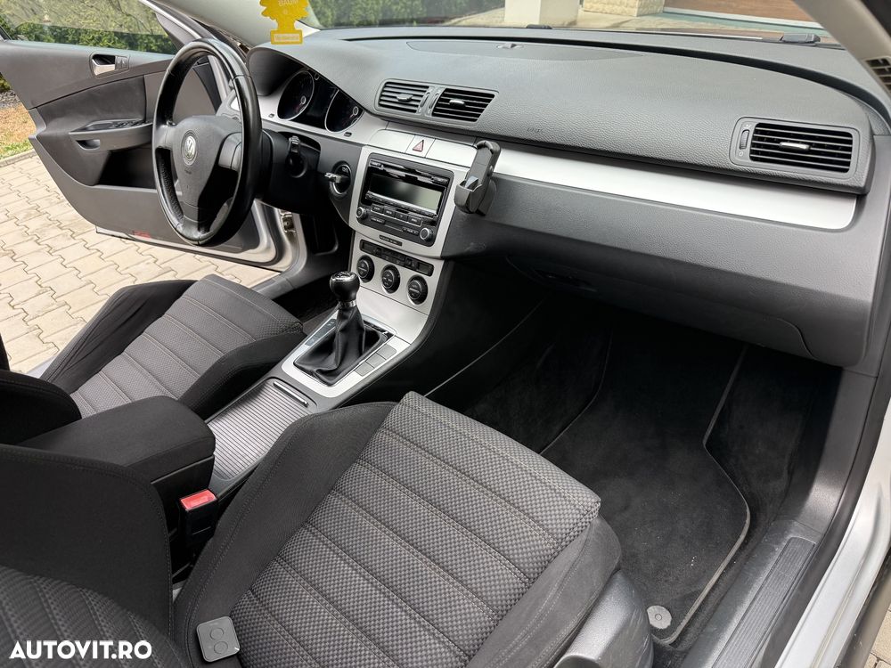 Volkswagen Passat 2.0TDI Comfortline DPF - 7