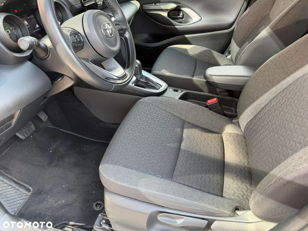 Toyota Yaris Cross - 24