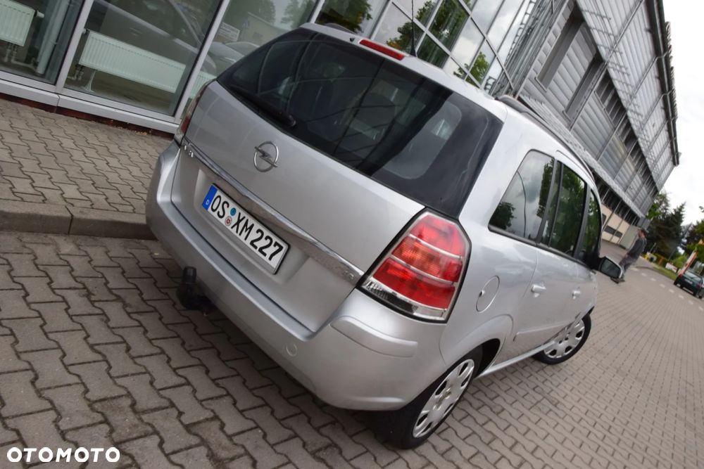 Opel Zafira 1.8 Easytronic Cosmo - 21