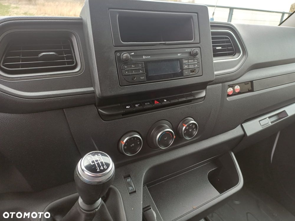 Renault Master 10 palet 2021r. kabina XXL - 16