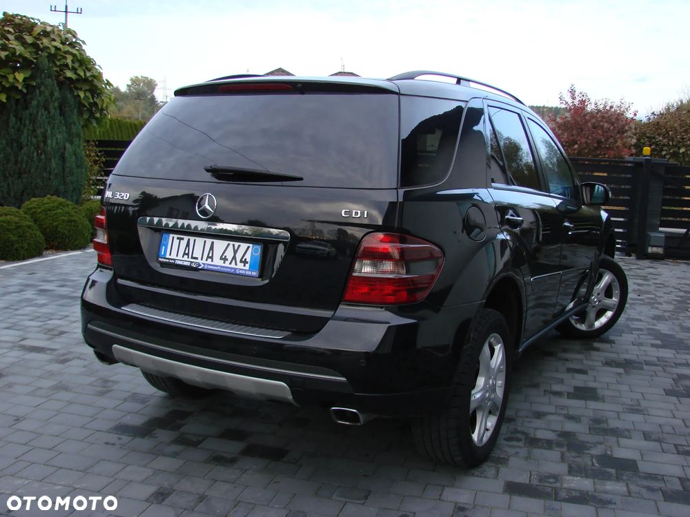 Mercedes-Benz ML 320 CDI 4-Matic - 11