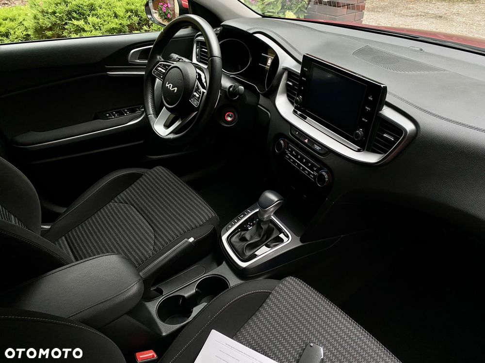 Kia Ceed 1.5 T-GDI M DCT - 16