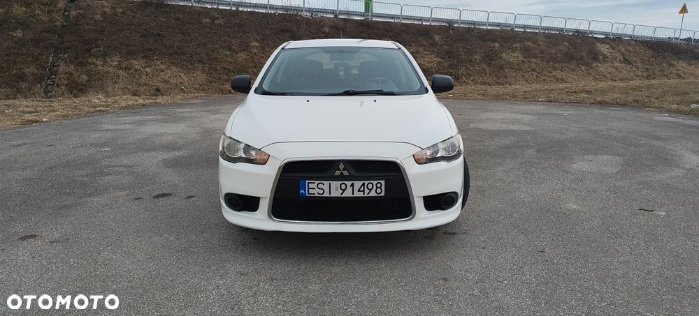Mitsubishi Lancer 1.5 - 8