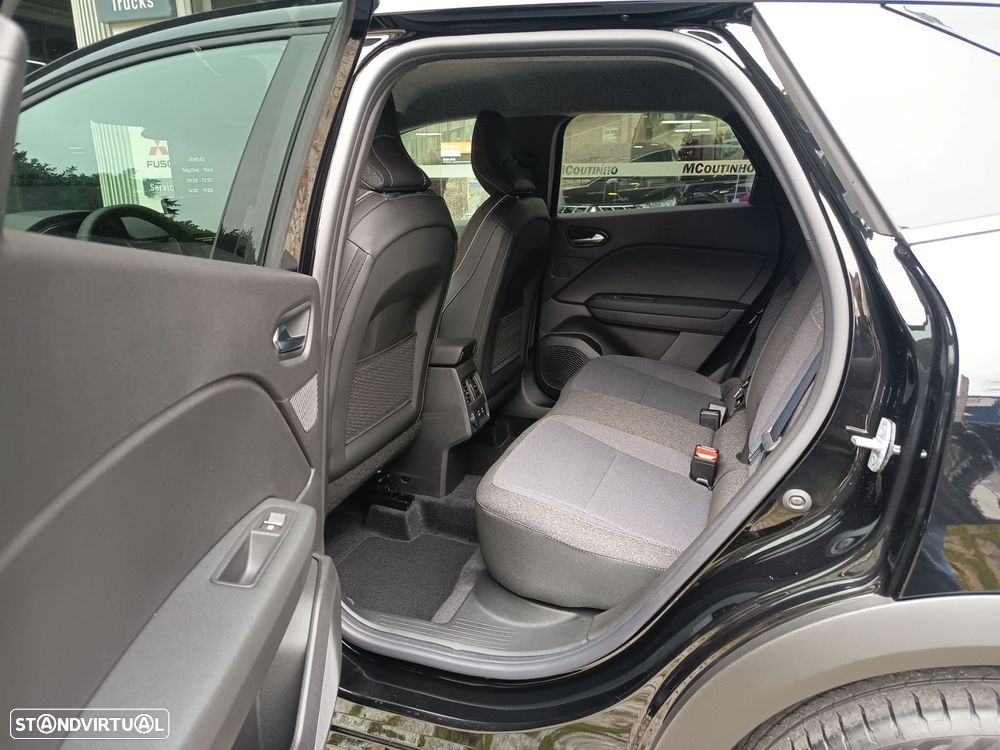 Mitsubishi Grandis - 10