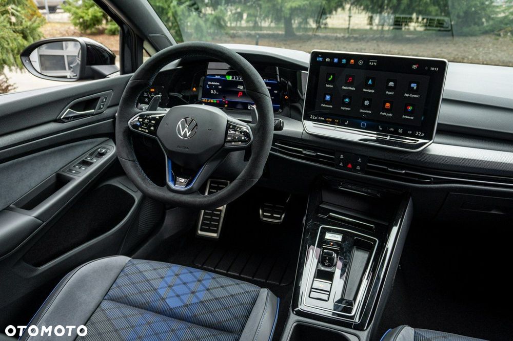 Volkswagen Golf - 12